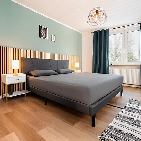 Smart Home - Bochum - Perfect For 6 Guests! Central - Netflix - Free Parking Zone Exterior foto