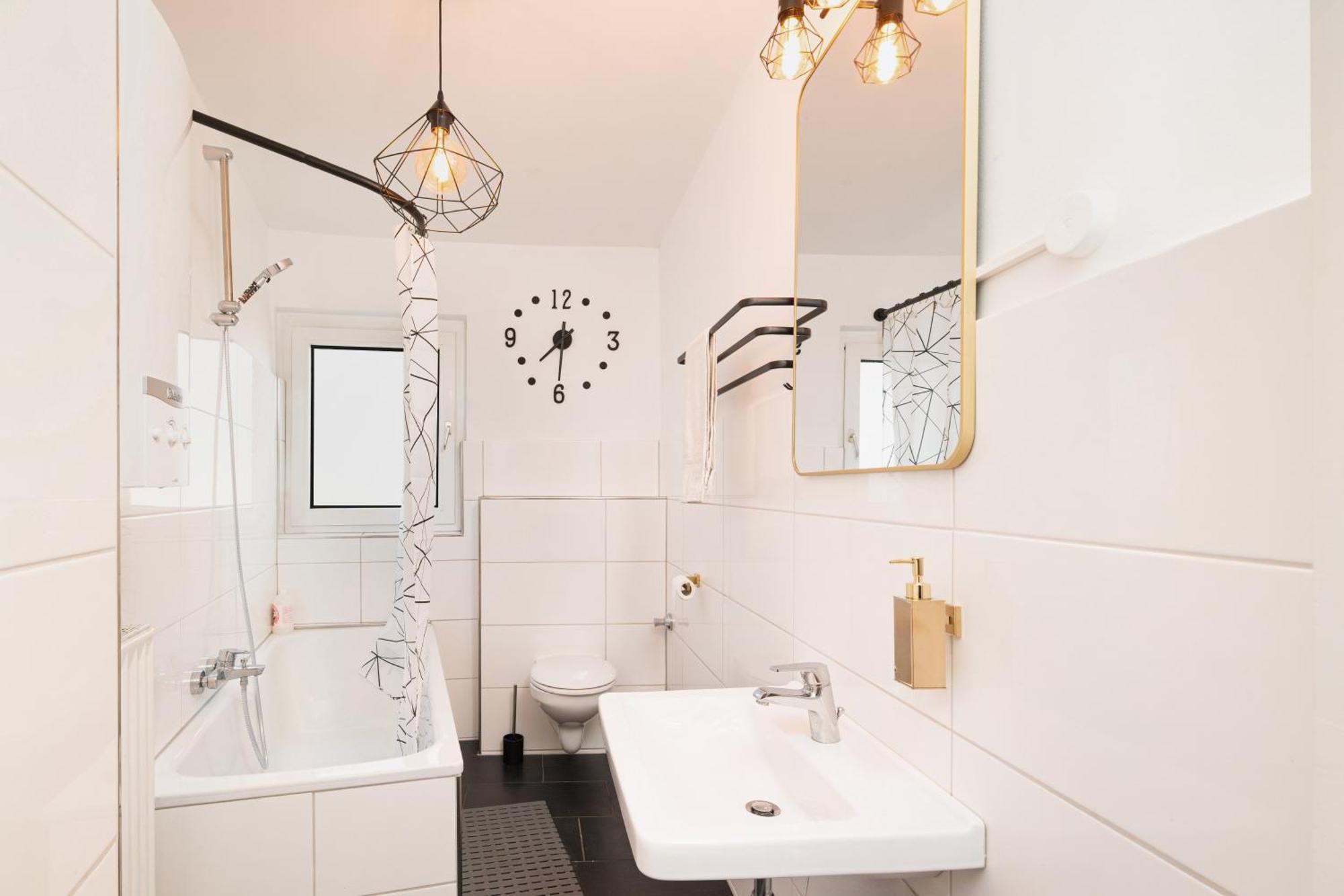 Apartment Smart - - Perfect For 6 Guests! - Netflix - Free Parking Zone